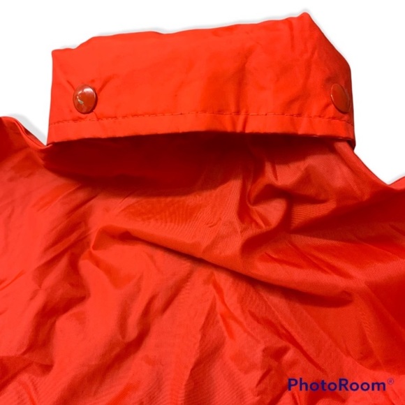 Vintage Single Stitch Men's Red Nylon Windbreaker Jacket by AMEREX Sport-Series - Picture 11 of 15